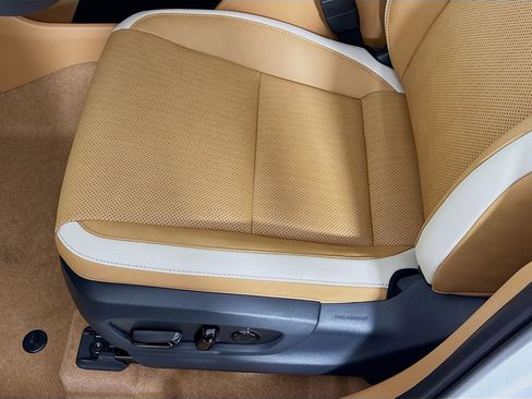 New 2026 Lexus RZ 350e 2WD image 21