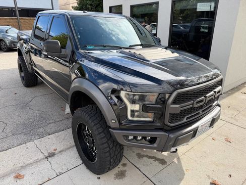 Used 2017 Ford F150 Raptor w/ Equipment Group 802A Luxury image 12