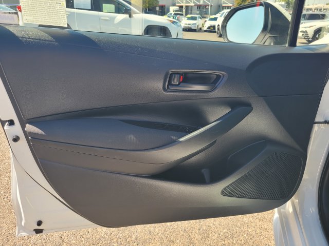 Used 2022 Toyota Corolla LE FWD image 18
