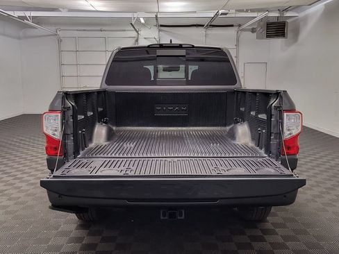 Used 2023 Nissan Titan SV w/ SV Convenience Package AWD/4WD image 22
