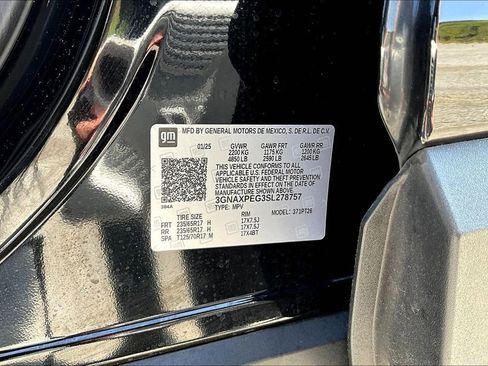 Used 2025 Chevrolet Equinox LT AWD/4WD image 18