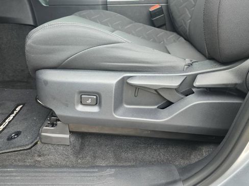 Used 2025 Toyota Tacoma SR5 image 28