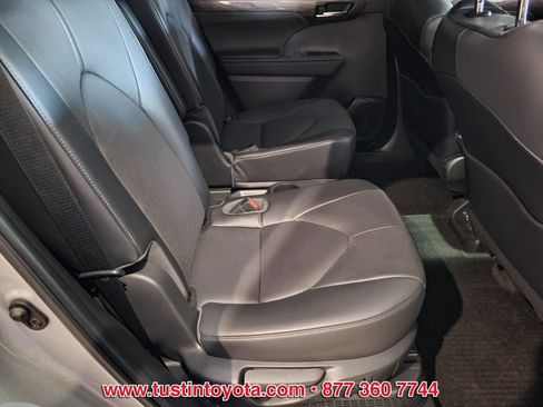 Used 2023 Toyota Highlander Limited w/ Protection Package #3 (TMS) AWD/4WD image 15