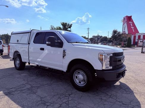 Used 2019 Ford F250 XL w/ Power Equipment Group RWD image 1