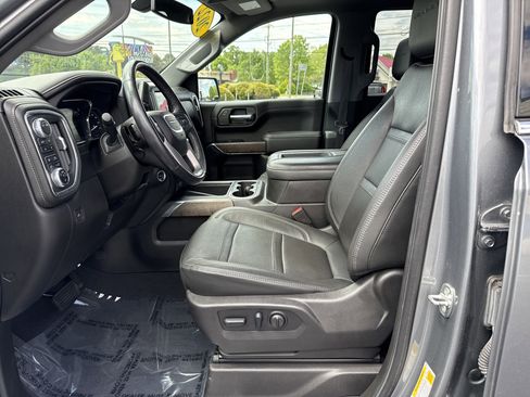 Used 2022 GMC Sierra 1500 Denali w/ Denali Premium Package AWD/4WD image 16