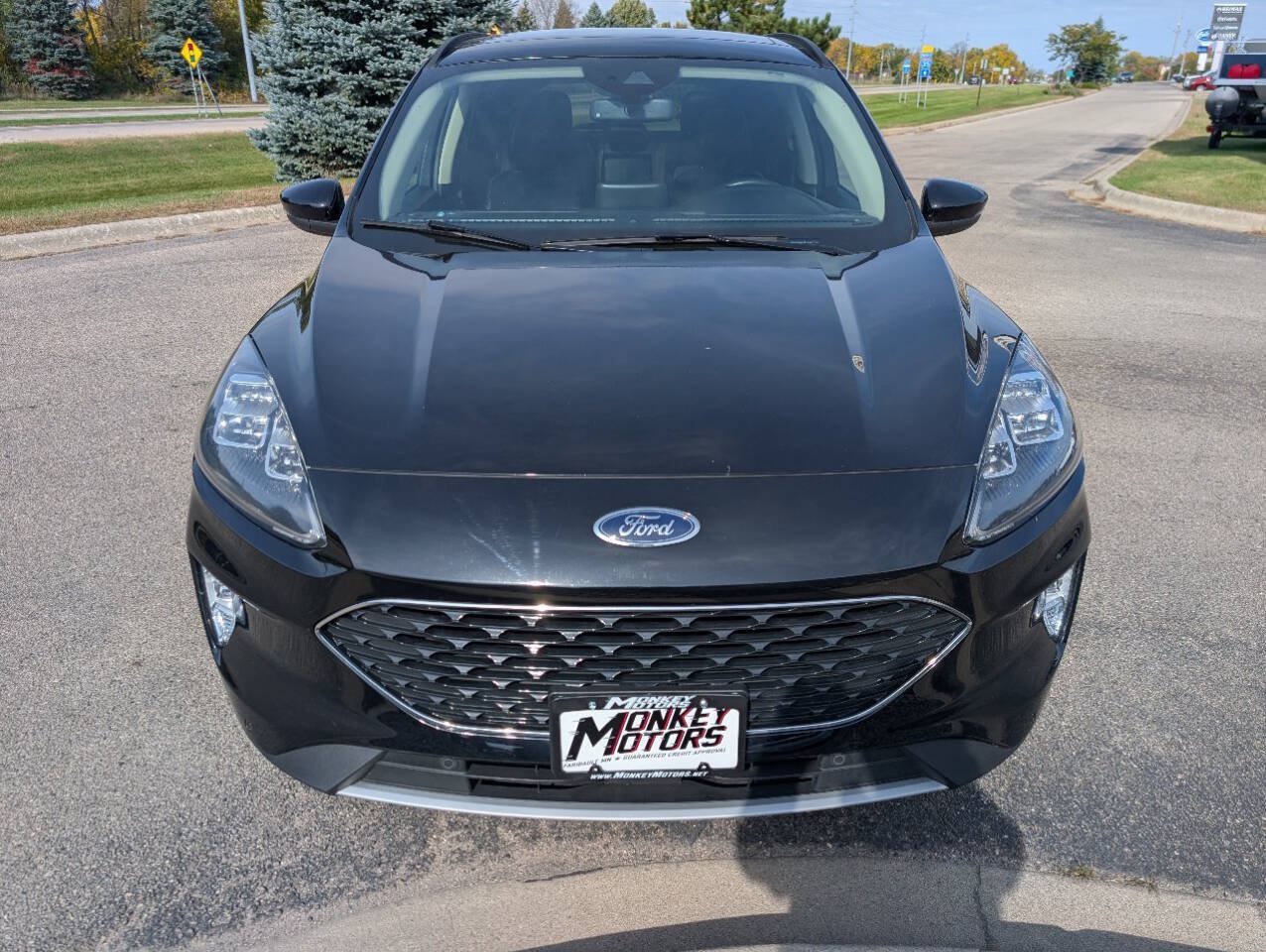 Used 2020 Ford Escape Titanium AWD/4WD image 3