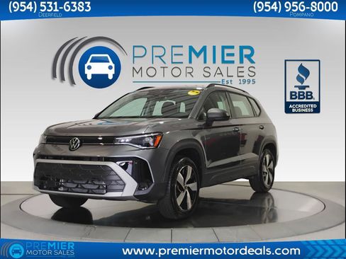 Used 2025 Volkswagen Taos S AWD/4WD image 1