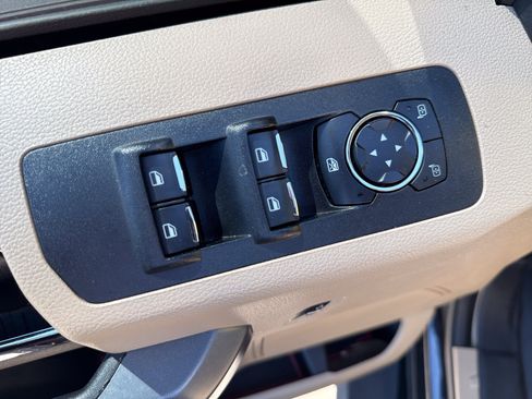 Used 2018 Ford F150 XLT AWD/4WD image 16