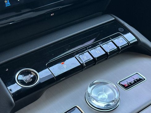 New 2025 Lincoln Navigator Reserve w/ Jet Appearance Package image 19