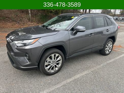 Used 2023 Toyota RAV4 XLE Premium image 1