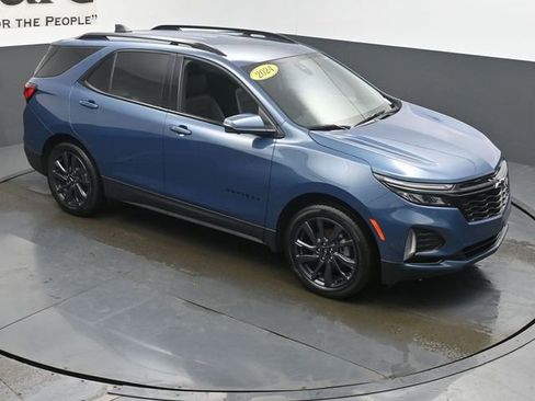 Used 2024 Chevrolet Equinox RS image 47