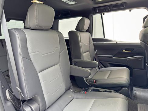 Used 2025 Lexus GX 550 w/ Accessory Package (2T) AWD/4WD image 43