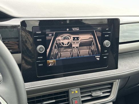 New 2026 Volkswagen Taos SE image 30