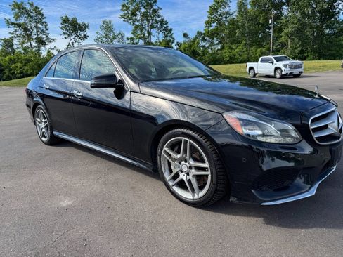 Used 2014 Mercedes-Benz E 550 4MATIC Sedan image 12