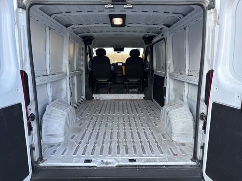 Used 2023 RAM ProMaster 2500 image 8