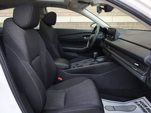 Used 2023 Honda Accord EX image 26