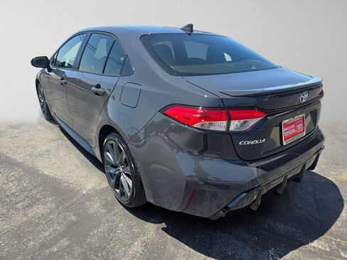 Used 2025 Toyota Corolla SE w/ Convenience Package FWD image 5