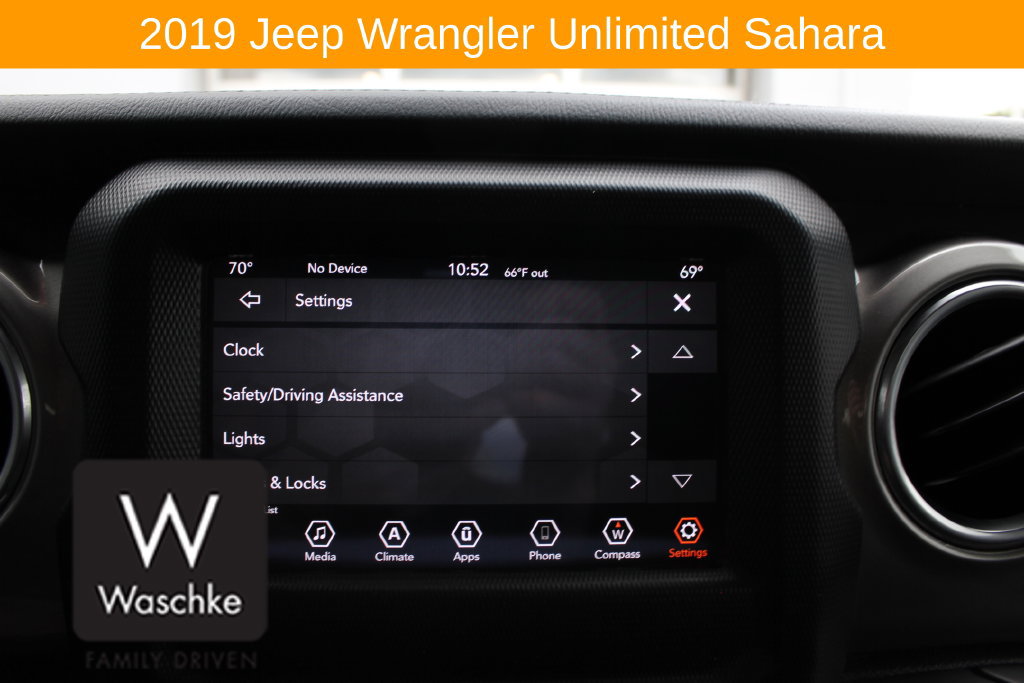 Used 2019 Jeep Wrangler Unlimited Sahara AWD/4WD image 47