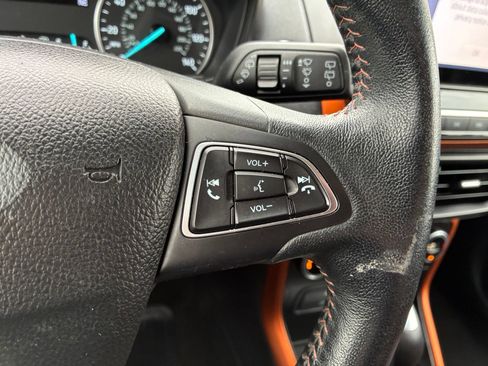 Used 2021 Ford EcoSport SE w/ SE Convenience Package FWD image 23