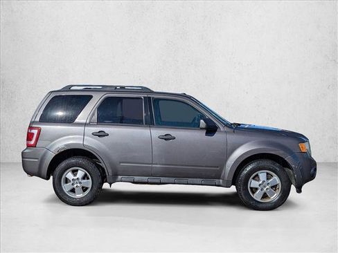 Used 2012 Ford Escape XLT image 4