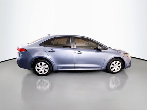 Used 2021 Toyota Corolla LE FWD image 11