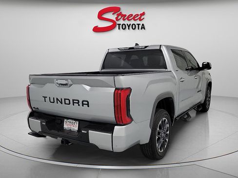 Certified 2025 Toyota Tundra Limited AWD/4WD image 4