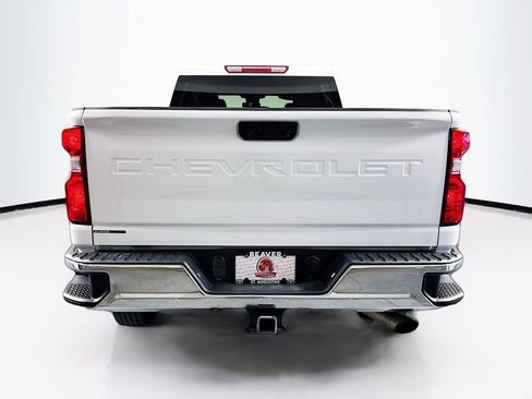 Used 2024 Chevrolet Silverado 2500 LT image 8