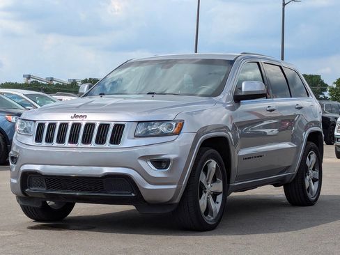 Used 2015 Jeep Grand Cherokee Altitude image 8