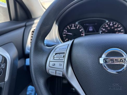 Used 2014 Nissan Altima 2.5 S FWD image 15