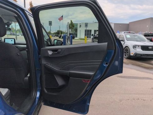 Certified 2023 Ford Escape Active AWD/4WD image 16