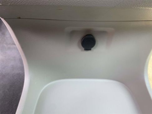 Used 2020 Toyota Sienna XLE image 26