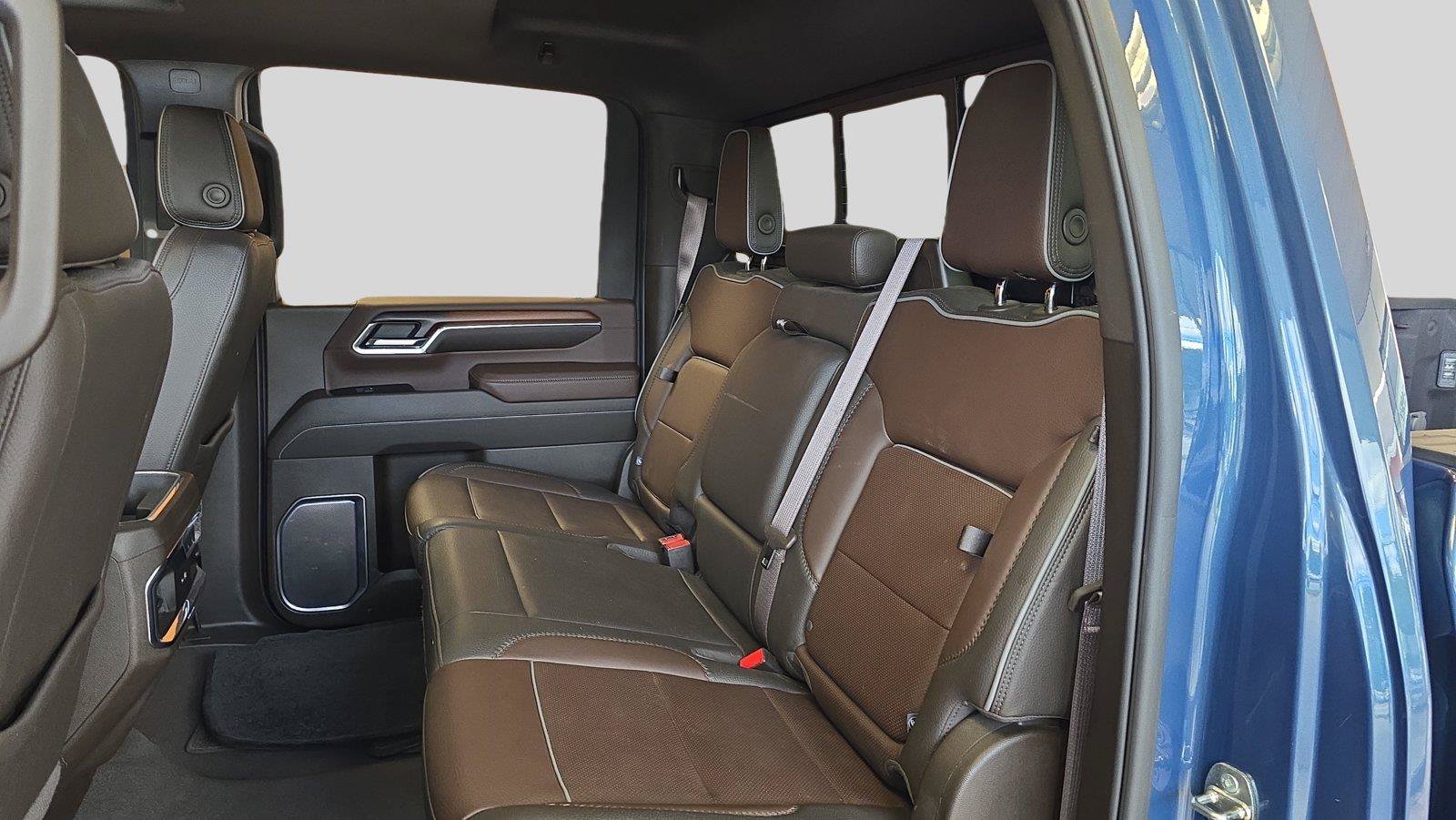 Used 2024 GMC Sierra 2500 Denali AWD/4WD image 18