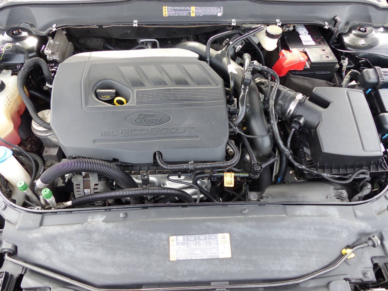 Used 2017 Ford Fusion SE w/ Fusion SE Technology Package FWD image 26