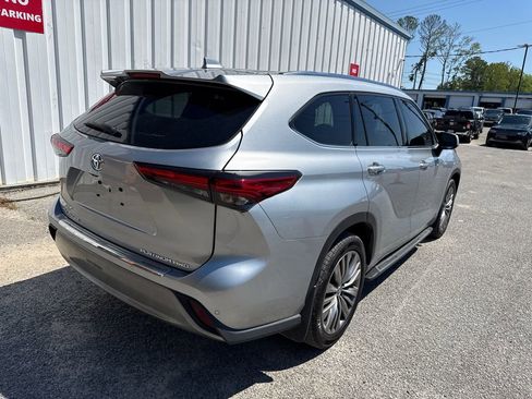 Used 2020 Toyota Highlander Platinum AWD/4WD image 8