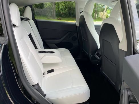 Used 2022 Tesla Model Y Performance AWD/4WD image 20