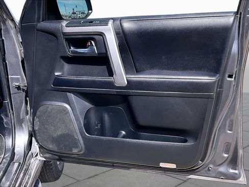 Used 2019 Toyota 4Runner Limited RWD image 18
