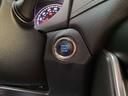 Used 2019 Toyota RAV4 XLE w/ All Weather Liner Package AWD/4WD image 30