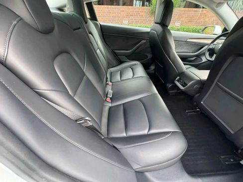 Used 2021 Tesla Model 3 Standard Range Plus image 13