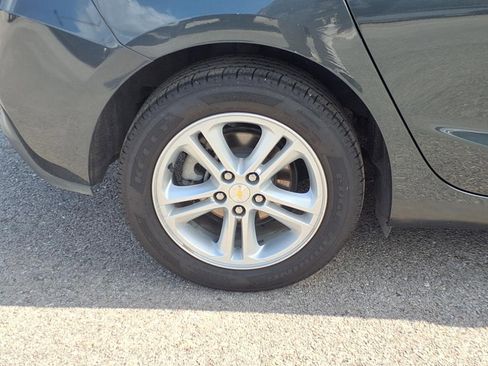 Used 2018 Chevrolet Cruze LT w/ Convenience Package image 29