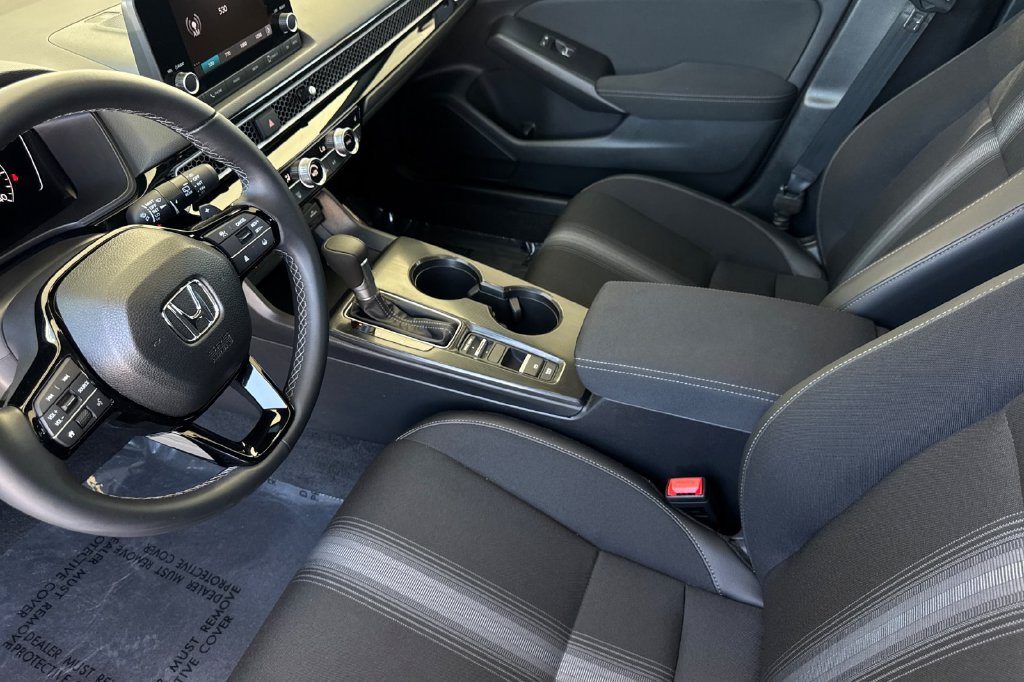 Certified 2026 Honda Civic Sport image 3