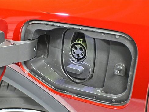 New 2026 Chevrolet Equinox EV LT image 11