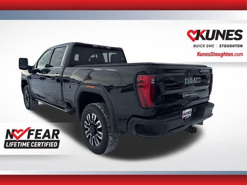 Used 2024 GMC Sierra 3500 Denali Ultimate image 9