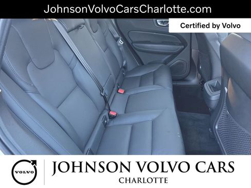 Certified 2025 Volvo XC60 B5 Plus image 18