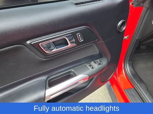 Used 2017 Ford Mustang Coupe RWD image 21