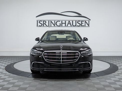 Used 2023 Mercedes-Benz S 500 4MATIC image 2