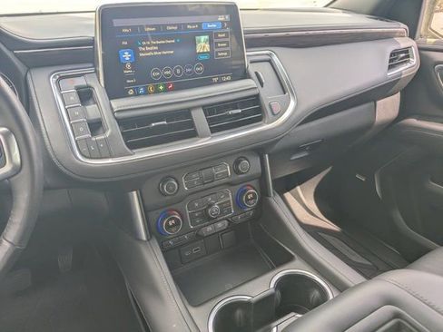 Used 2021 Chevrolet Tahoe Z71 w/ Z71 Signature Package image 25