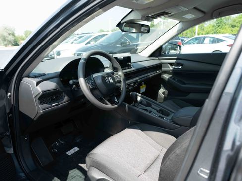New 2025 Honda Accord LX image 8