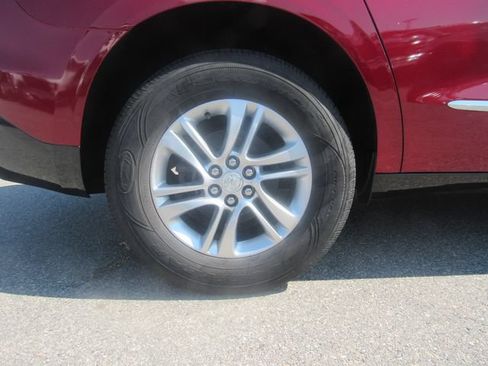 Used 2020 Buick Enclave Essence w/ Sound and Sites Package AWD/4WD image 6