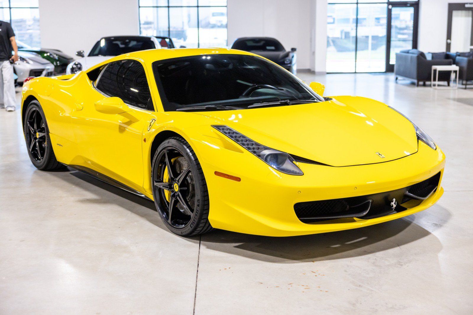 Used 2011 Ferrari 458 Italia Coupe RWD image 10