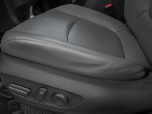 Used 2021 Toyota Sienna XLE image 38